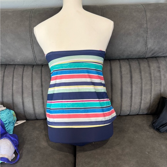 Ocean avenue strapless full coverage 2 piece swimsuit - Picture 3 of 6